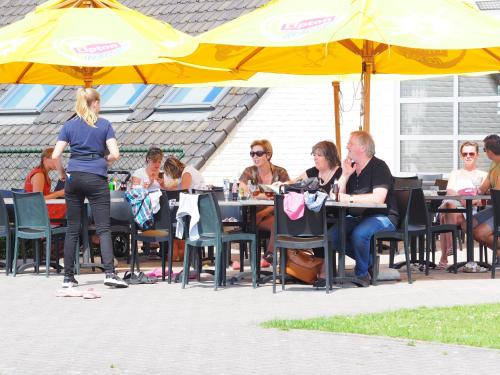 Imagen general del Vakantiepark Breebos: Empty Lots for tents and mobile homes. Foto 15