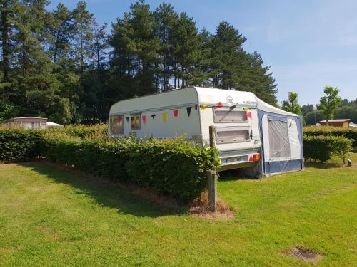 Imagen general del Vakantiepark Breebos: Empty Lots for tents and mobile homes. Foto 16