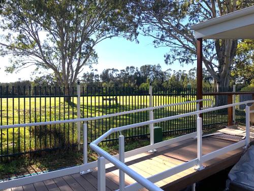 Imagen de los exteriores del Valla Beach Holiday Park. Foto 4