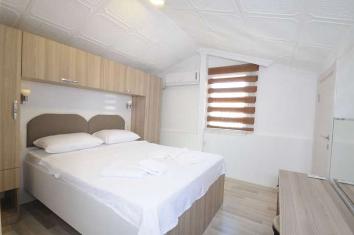 Imagen de la habitación del Varol Suite Hotel. Foto 13