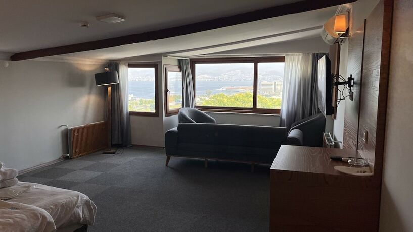 Imagen de la habitación del Varyant Hotel. Foto 16