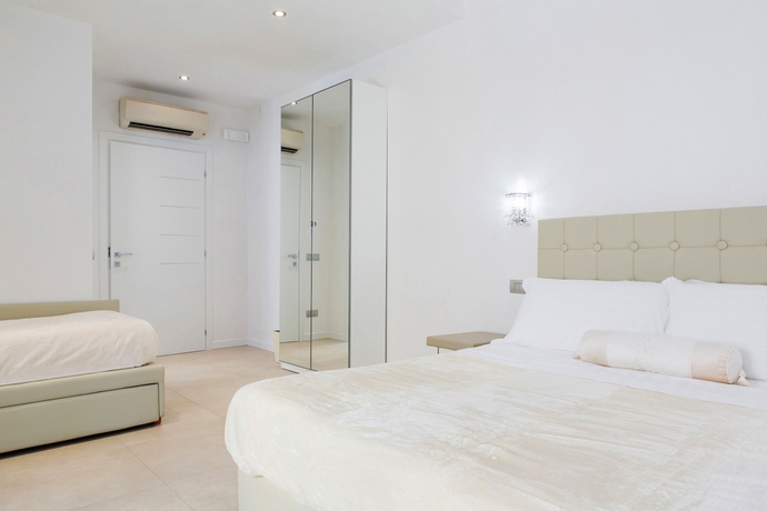 Imagen de la habitación del Vatican Grand Suite. Foto 10