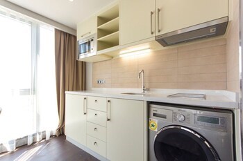 Imagen de la habitación del Vazo Suite. Foto 4