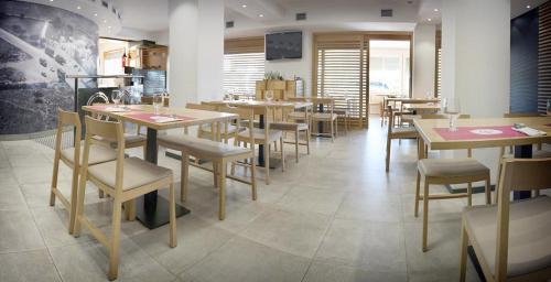 Imagen del bar/restaurante del Venta del Pobre. Foto 4