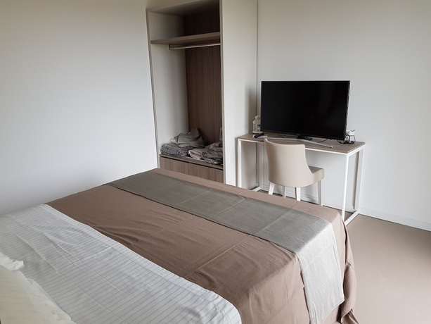Imagen de la habitación del Venus Suites. Foto 10