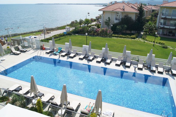 Imagen de la piscina del Ven&uuml;s Termal Butik Otel. Foto 20