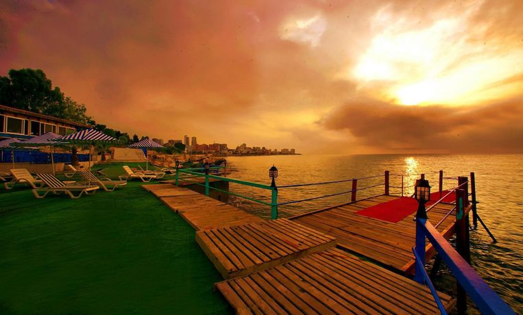 Imagen de los exteriores del Veran Hotel Beach Club Restaurant. Foto 7