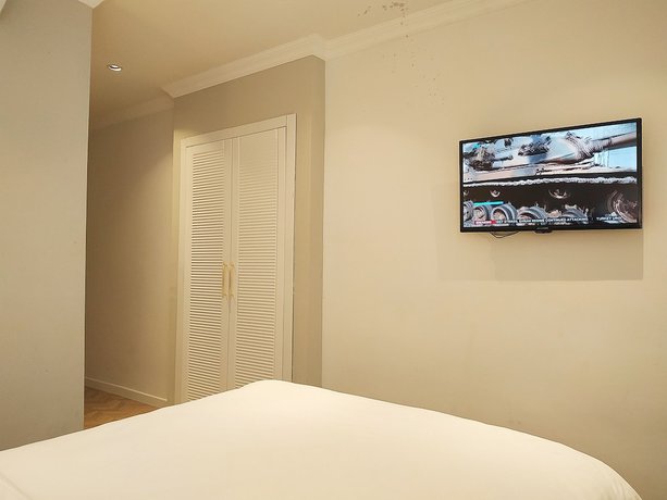 Imagen de la habitación del Verna Hotel. Foto 2