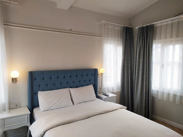 Imagen de la habitación del Verna Hotel. Foto 5