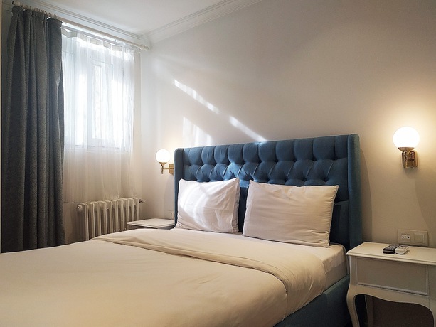 Imagen de la habitación del Verna Hotel. Foto 15
