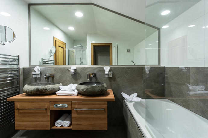 Imagen de los interiores del Verw&ouml;hnhotel Wildspitze. Foto 9