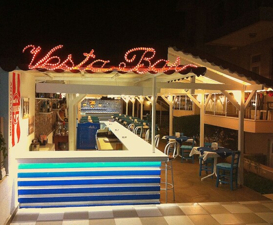 Imagen general del Vesta Hotel. Foto 5