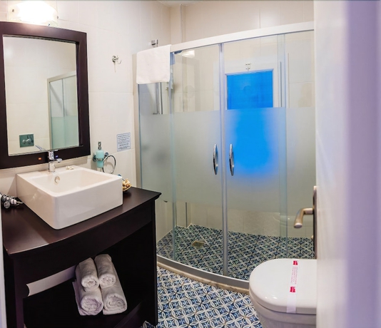 Imagen de la habitación del Via Farilya Hotel. Foto 9