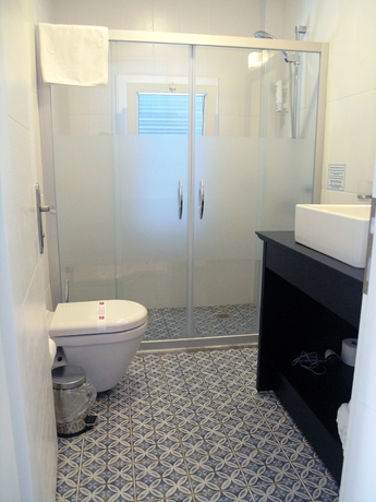Imagen de la habitación del Via Farilya Hotel. Foto 11