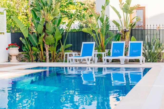 Imagen de la piscina del Via Farilya Hotel. Foto 18