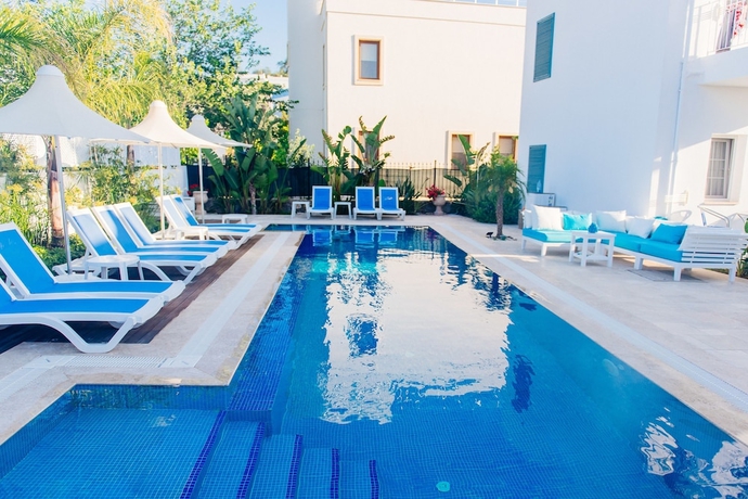 Imagen de la piscina del Via Farilya Hotel. Foto 19