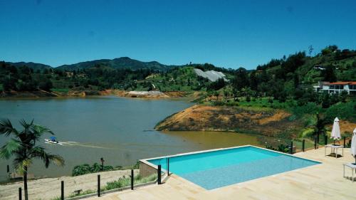 Imagen general del Viajero Guatap&eacute; Hostel. Foto 1