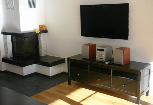 Imagen de la habitación del Vibrant Apartment Near Ski Slopes In Brand. Foto 11