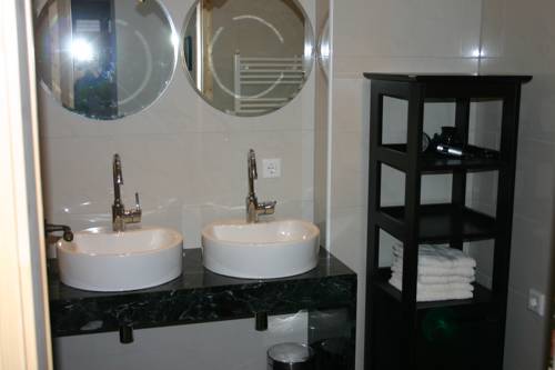 Imagen de la habitación del Vibrant Apartment Near Ski Slopes In Brand. Foto 14