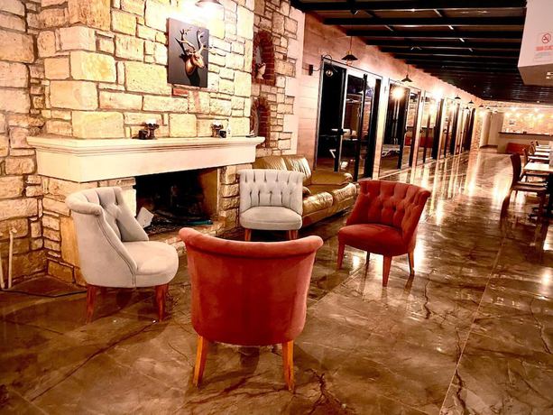 Imagen del bar/restaurante del Victoria Hotel and Lounge. Foto 2