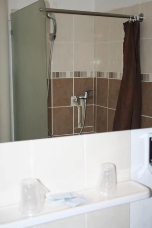 Imagen de la habitación del Vieille Tour Centre Rouen. Foto 12