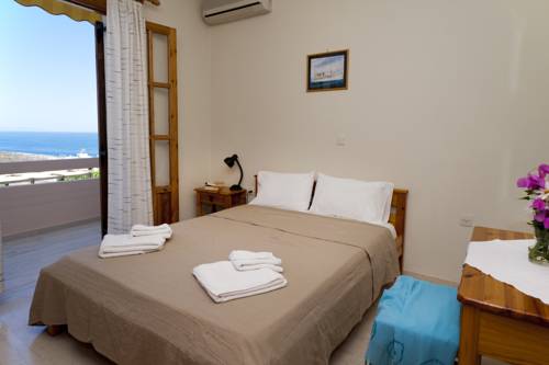 Imagen de la habitación del Villa Alexander, Kalath&aacute;s. Foto 5