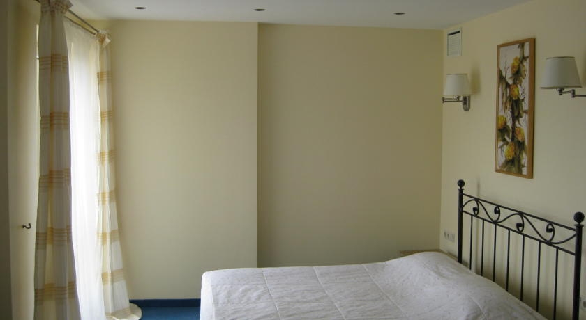 Imagen de la habitación del Villa Alicante. Foto 2