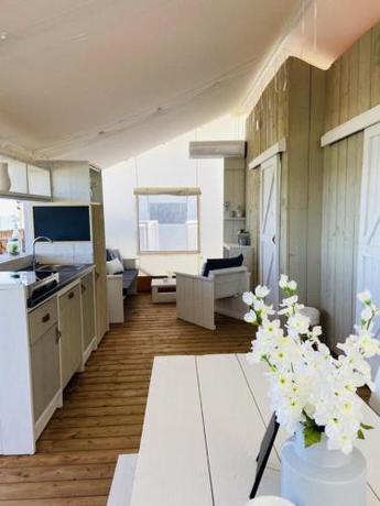 Imagen general del Villa Alwin Beach Resort. Foto 6