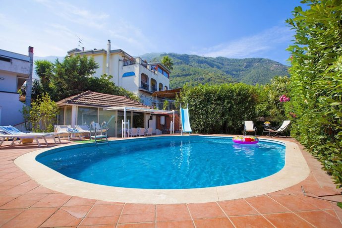 Imagen de la habitación del Villa Amore in Castellammare di Stabia. Foto 3