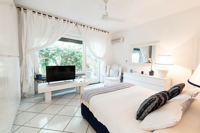 Imagen general del Villa Barkley -luxury Estate With Villa Cottages With a Pool. Foto 6