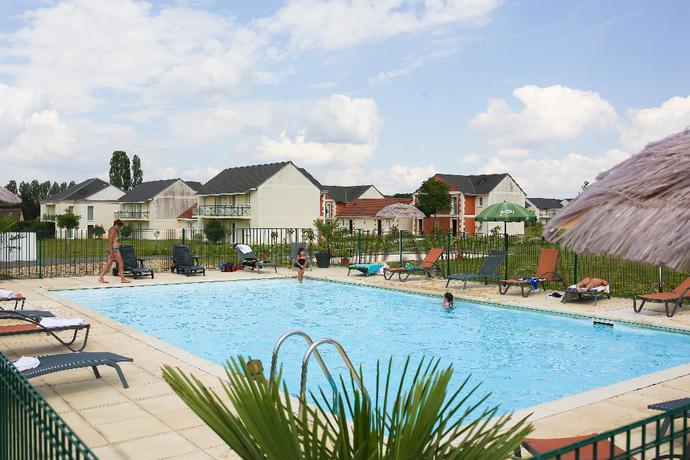 Imagen de la piscina del Villa Bellagio Amboise. Foto 20