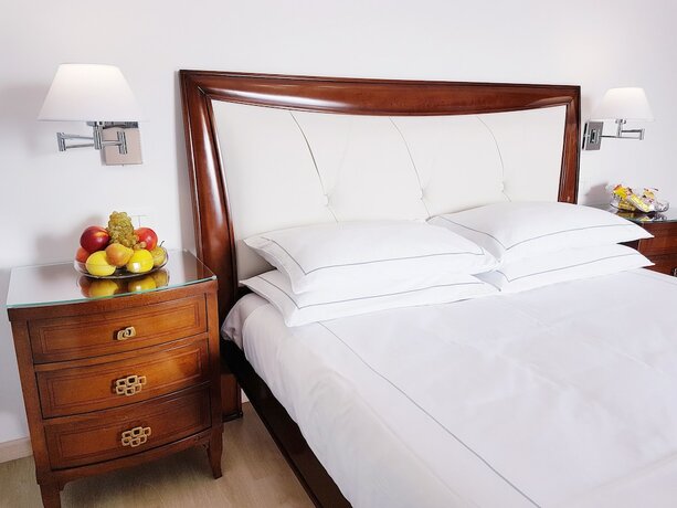 Imagen de la habitación del Villa Bellavista Alba. Foto 15