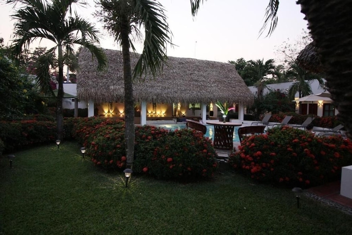 Imagen de la habitación del Villa Blanca Suites. Foto 14