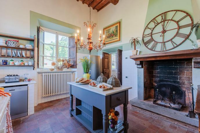 Imagen de la habitación del Villa Borbone - Perched on the Lucca Hills. Foto 11
