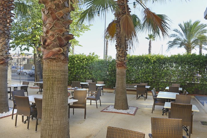 Imagen del bar/restaurante del Villa Camille Hotel and Spa. Foto 6