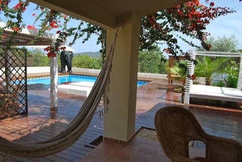 Imagen de los exteriores del Villa Can Elefant. Foto 3