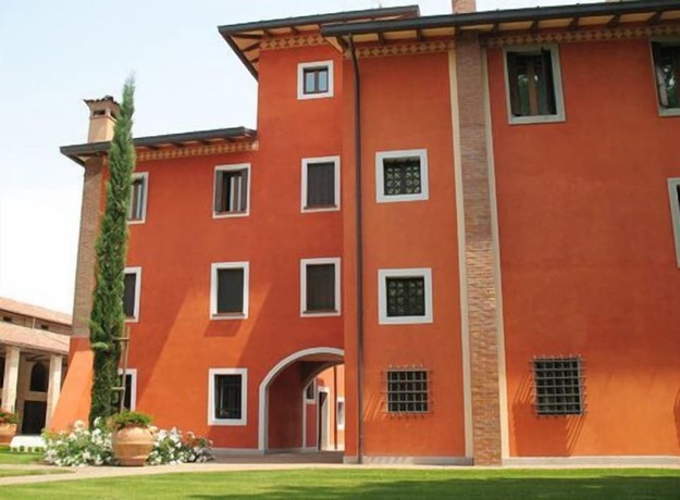 Imagen general del Villa Chiopris. Foto 1
