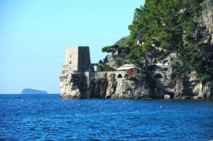 Imagen de los exteriores del Villa Costanzo. Foto 11