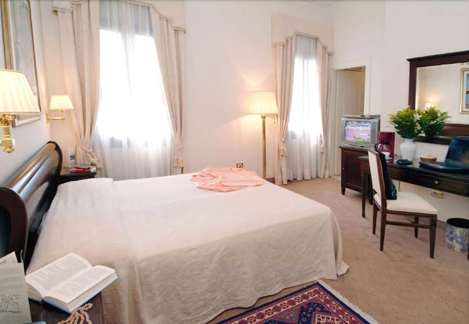 Imagen de la habitación del Villa Crispi. Foto 4