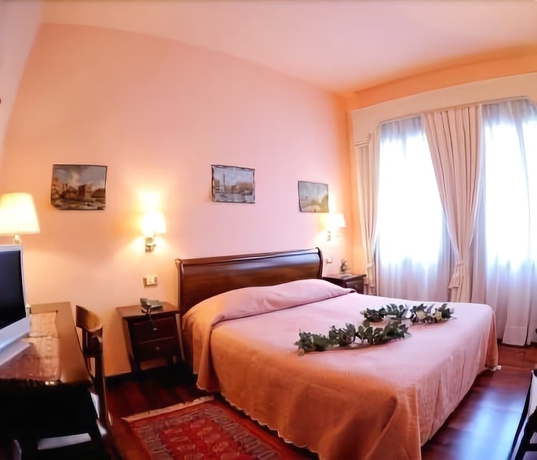 Imagen de la habitación del Villa Crispi. Foto 9