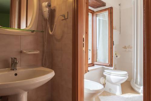 Imagen de la habitación del Villa Di Sotto, Villa a Sesta. Foto 11