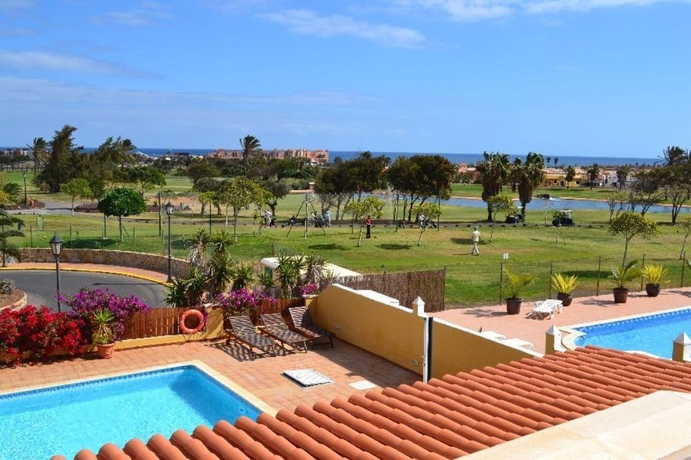 Imagen de los exteriores del Villa El Vergel. Foto 11