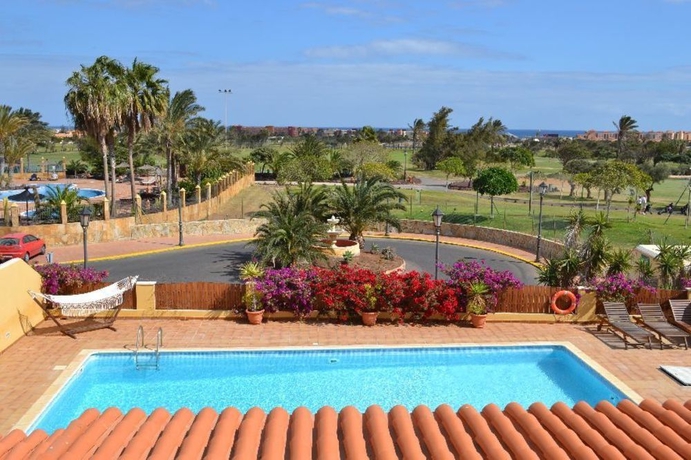 Imagen de los exteriores del Villa El Vergel. Foto 12
