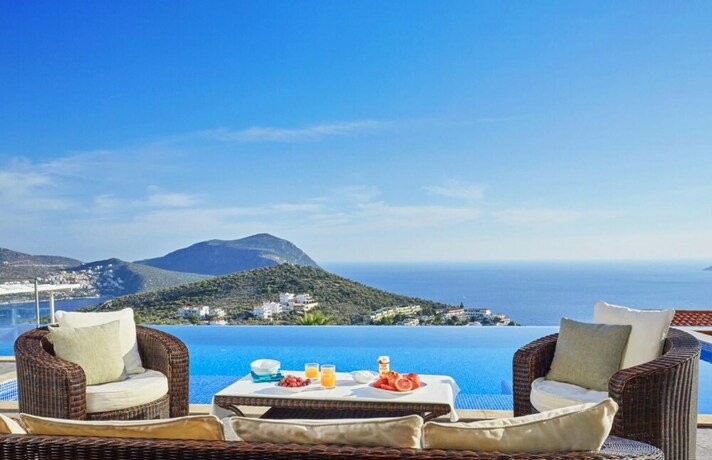 Imagen general del Villa Elmas -stunning 5 bed Villa With Rooftop bar. Foto 18