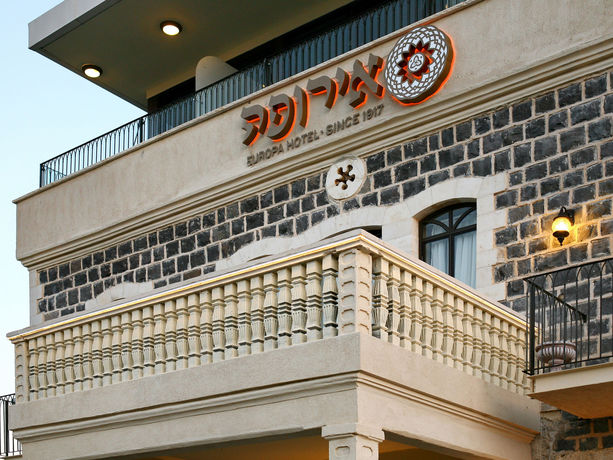 Imagen de la piscina del Villa Europe 1917. Foto 16