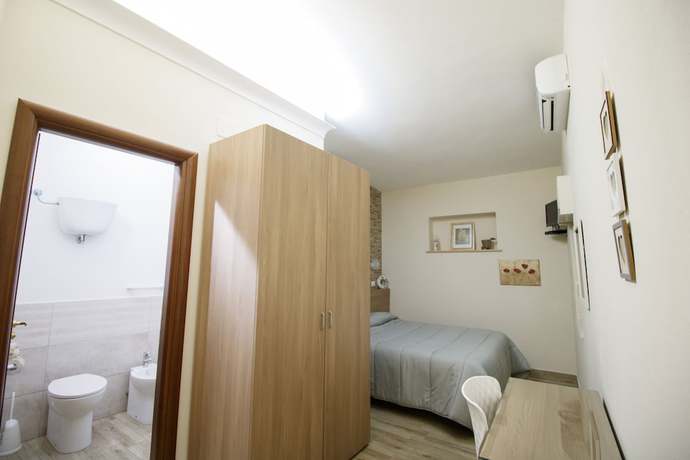 Imagen de la habitación del Villa Garden, Gasponi. Foto 5