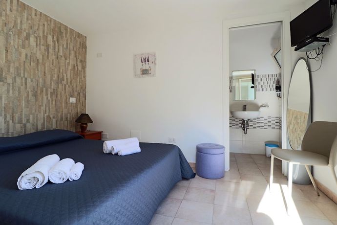 Imagen de la habitación del Villa Garden, Gasponi. Foto 17