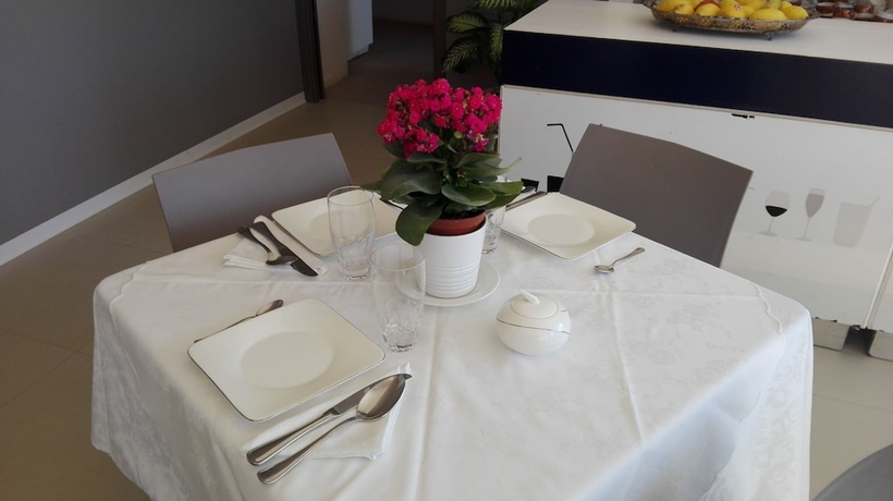 Imagen del bar/restaurante del Villa Giadel. Foto 3