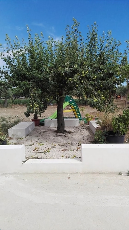 Imagen de los exteriores del Villa Giadel. Foto 14