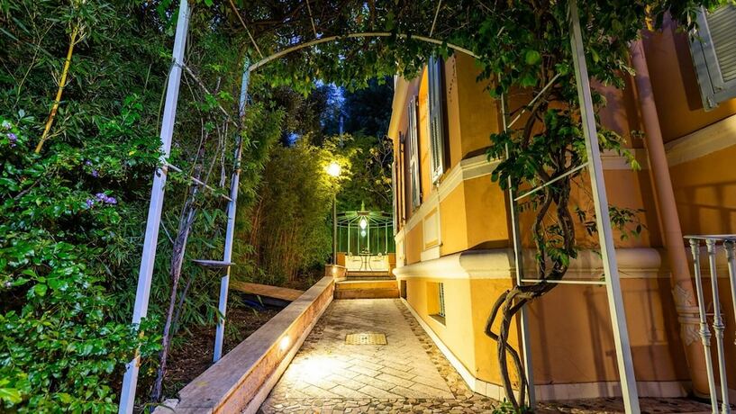 Imagen de la habitación del Villa Gioiello 10 in Sanremo. Foto 19